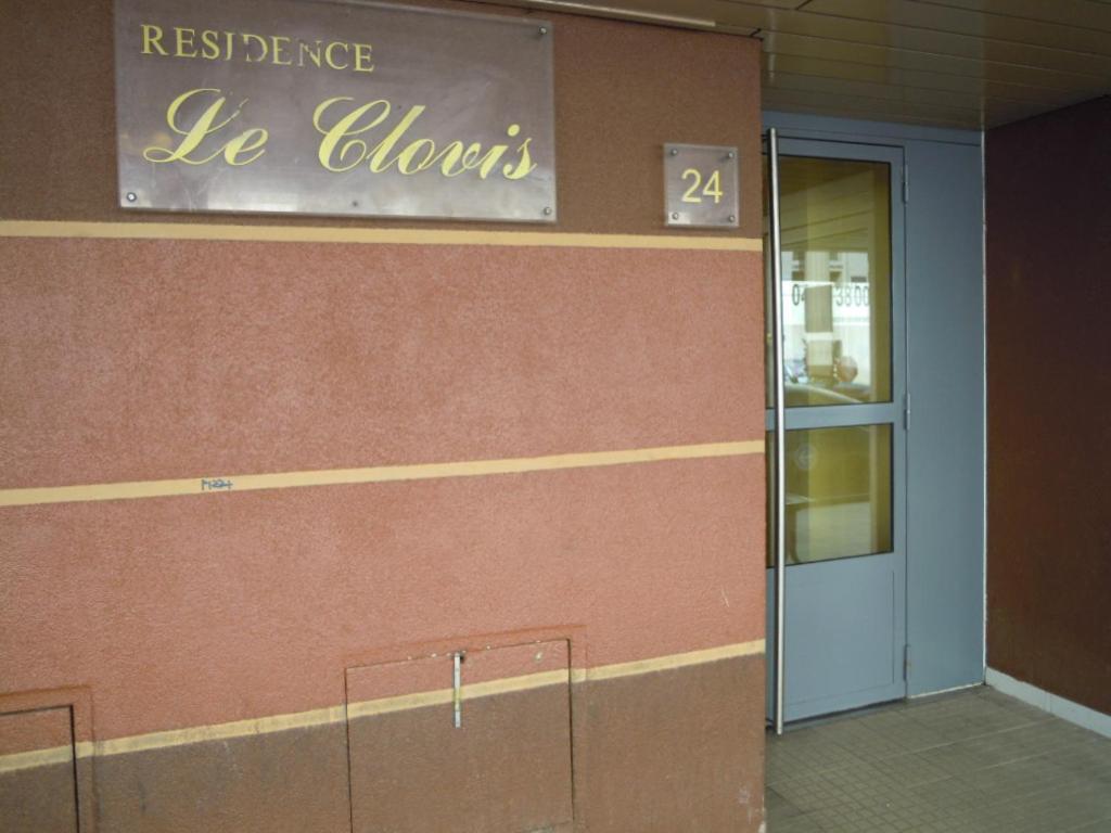 Nimes Studio Parking Dhuoda Exterior foto